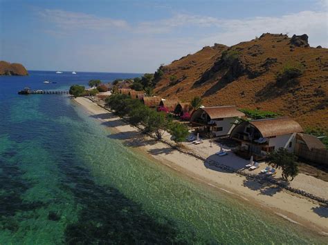 pulau komodo hotel|komodo national park official website.